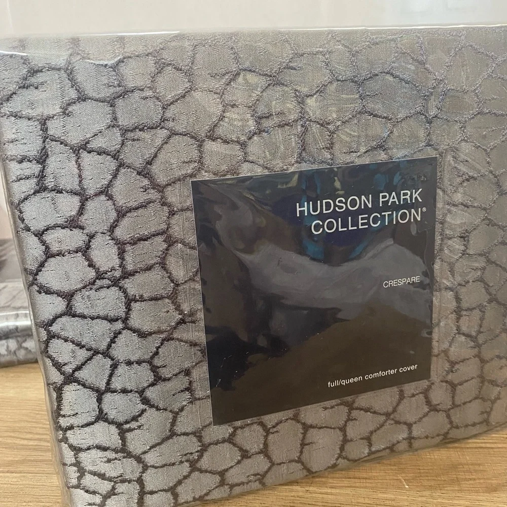 NWT Full / Queen ] Duvet Cover for Hudson Park Crespare